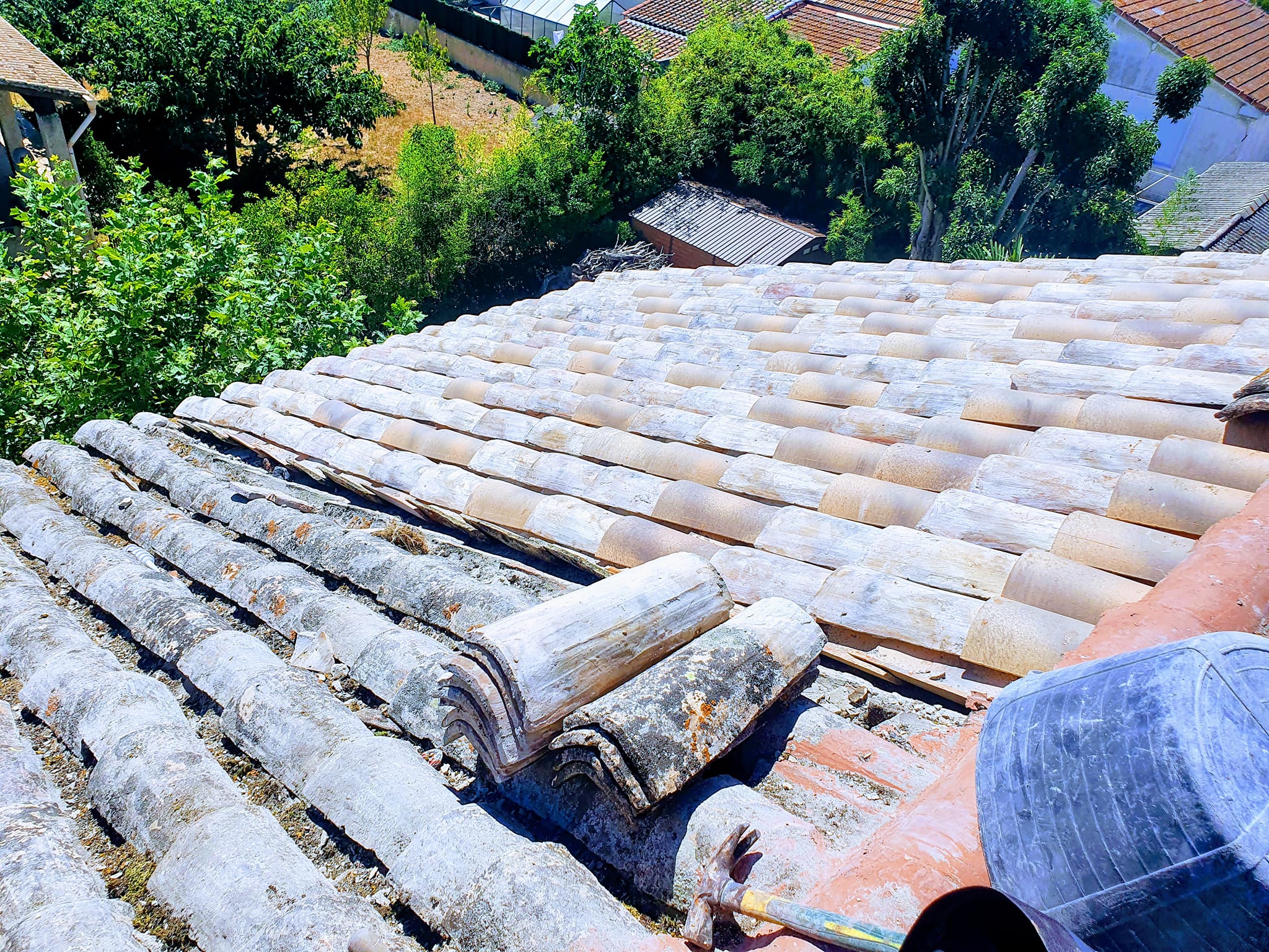 Réparation toiture Sarrians 